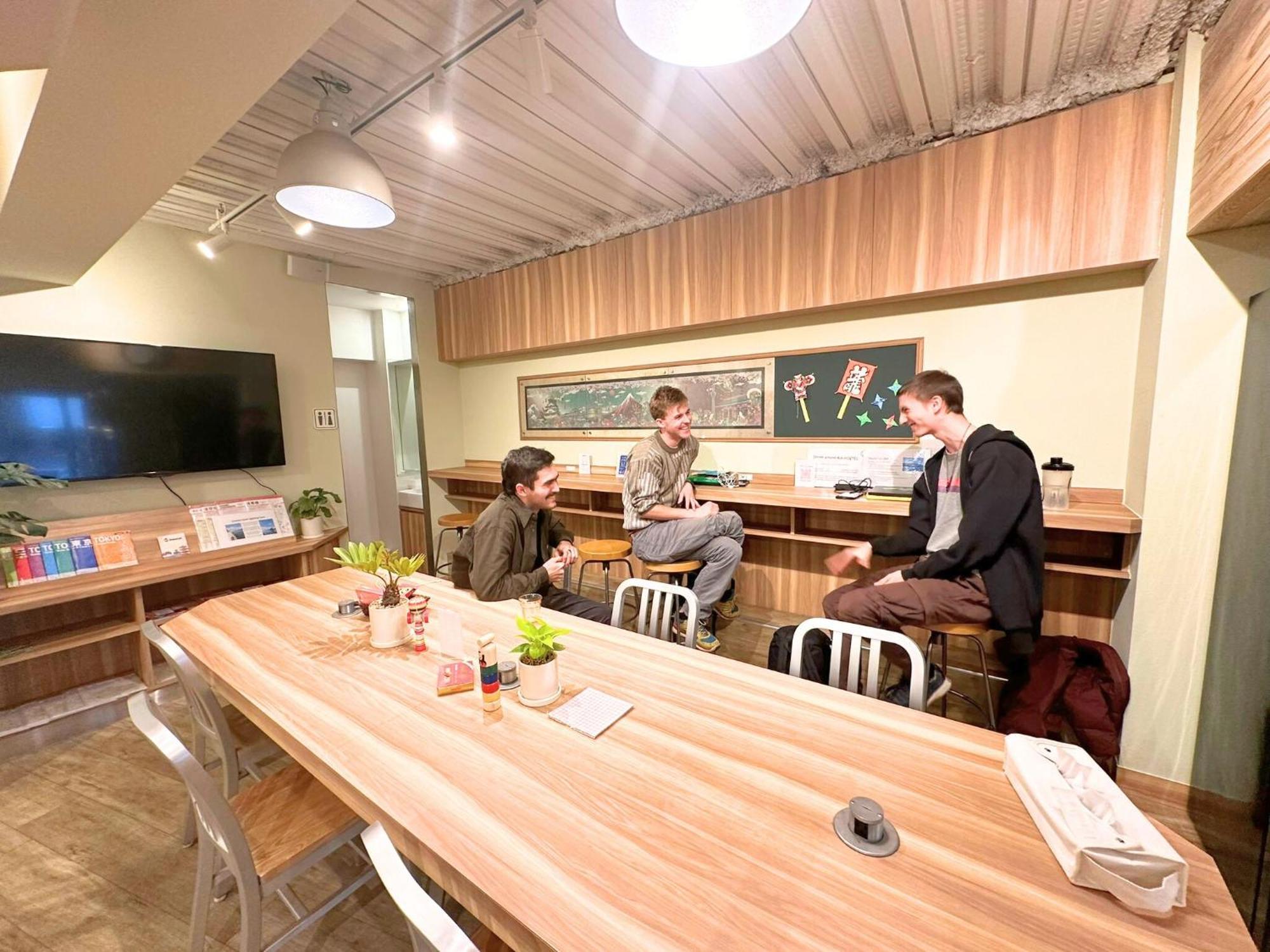 A16 Hostel Tōkyō Extérieur photo